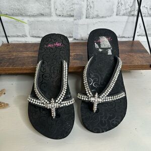 Blazin Roxx Jeweled Cross Flip Flops Shoes Size 7